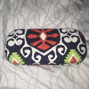 Vera Bradley glasses case in Sun Valley print